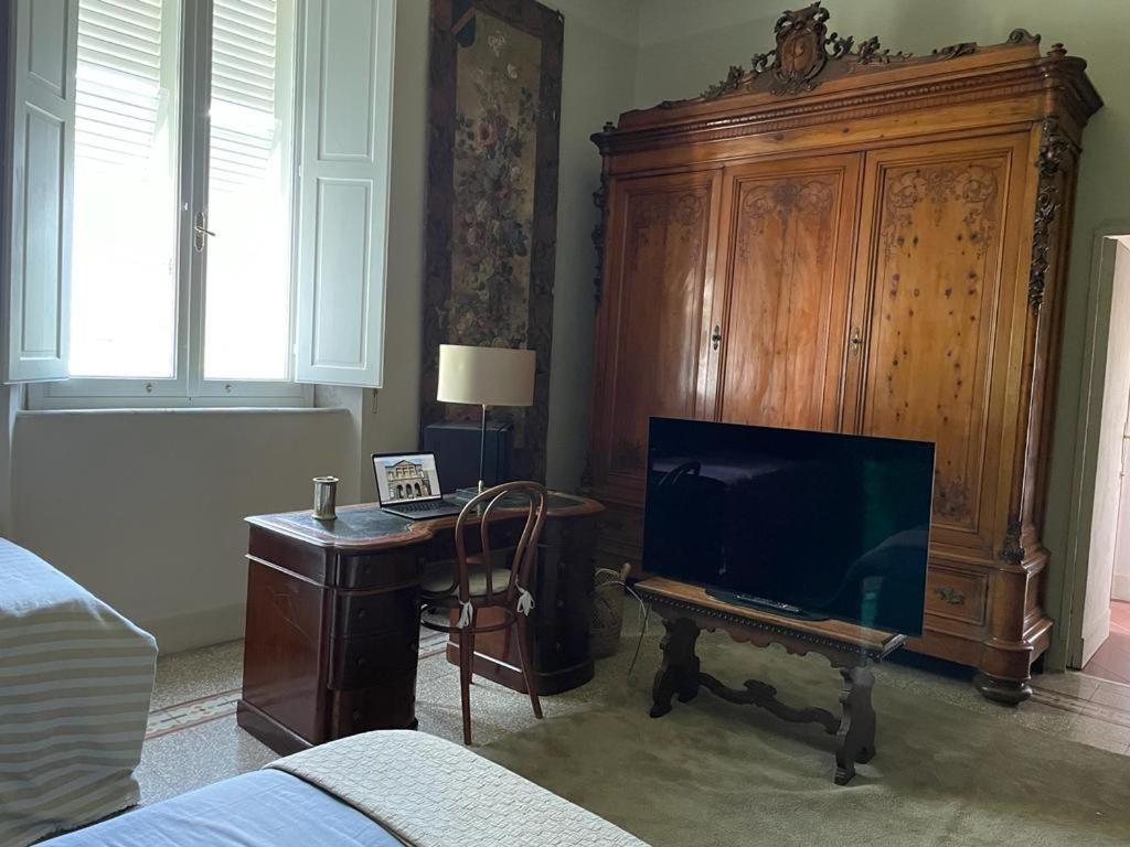 Villa Anselmi - Arteindiretta Ліворно Екстер'єр фото